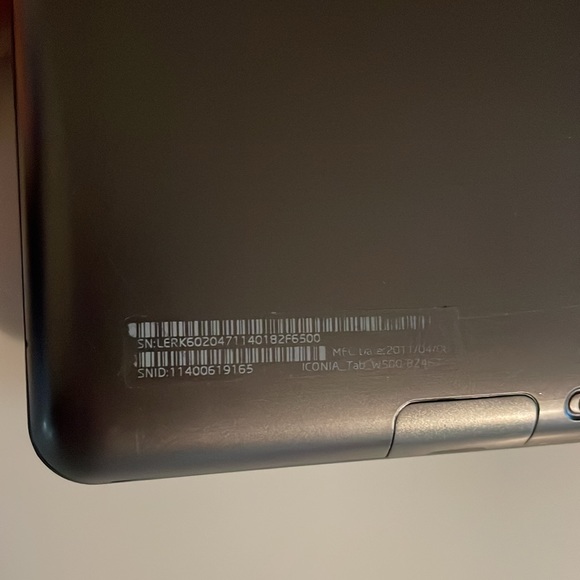 Used Acer Iconia Tab W500 BZ467 with keyboard - Picture 8 of 8